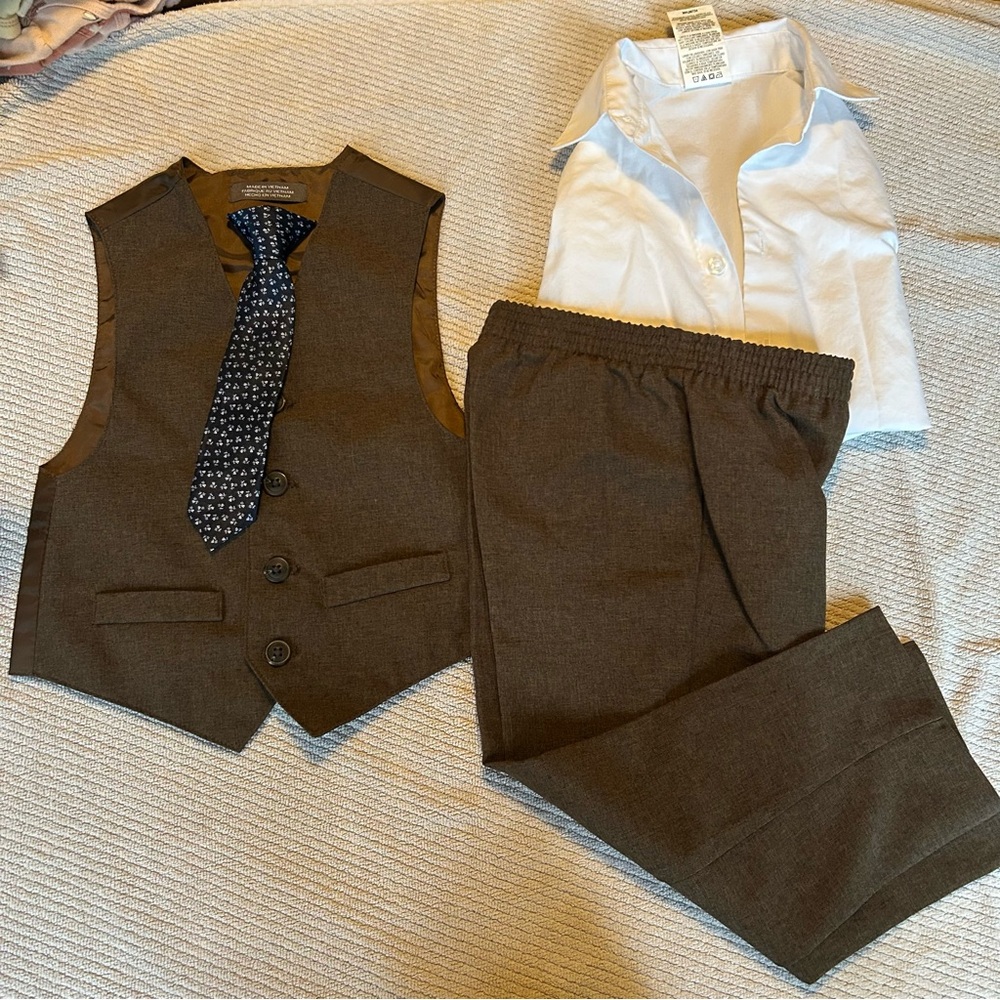 Van Heusen Toddler Boys 4-piece Suit Set